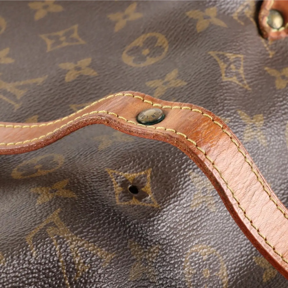 Louis Vuitton Saumur 30 in Monogram Canvas and Vachetta Leather - Picture 7 of 7
